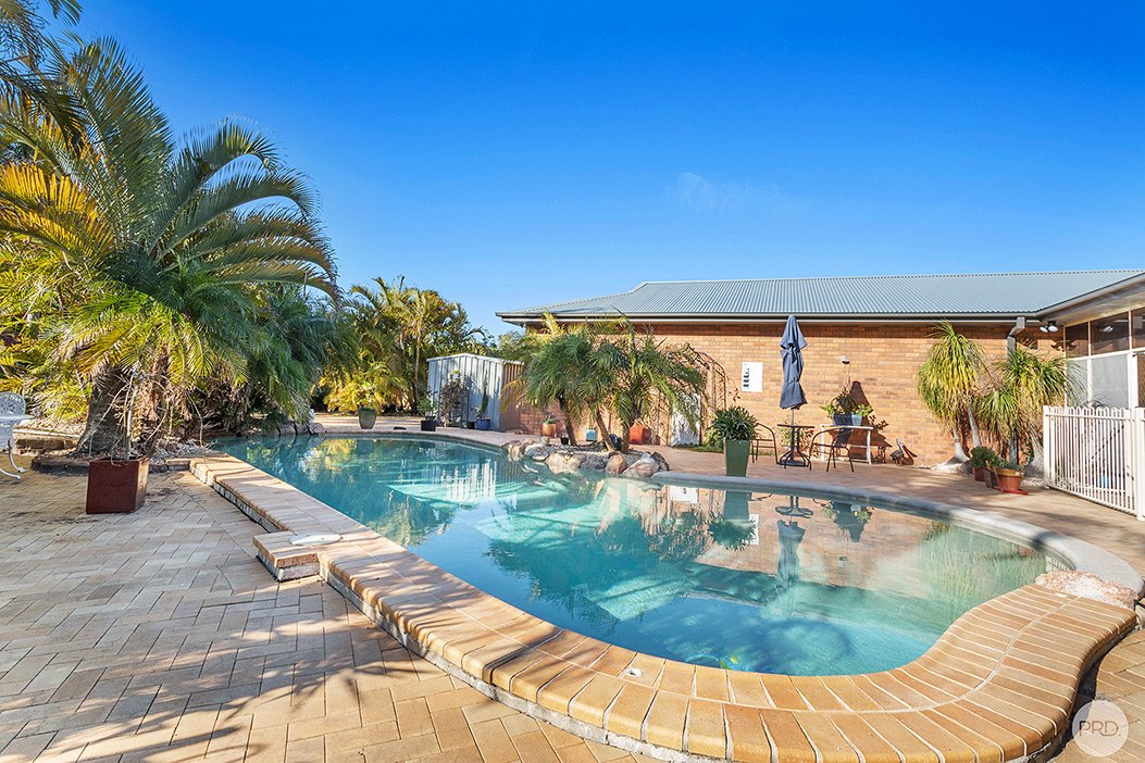 4 Casuarina Close ONE MILE 30