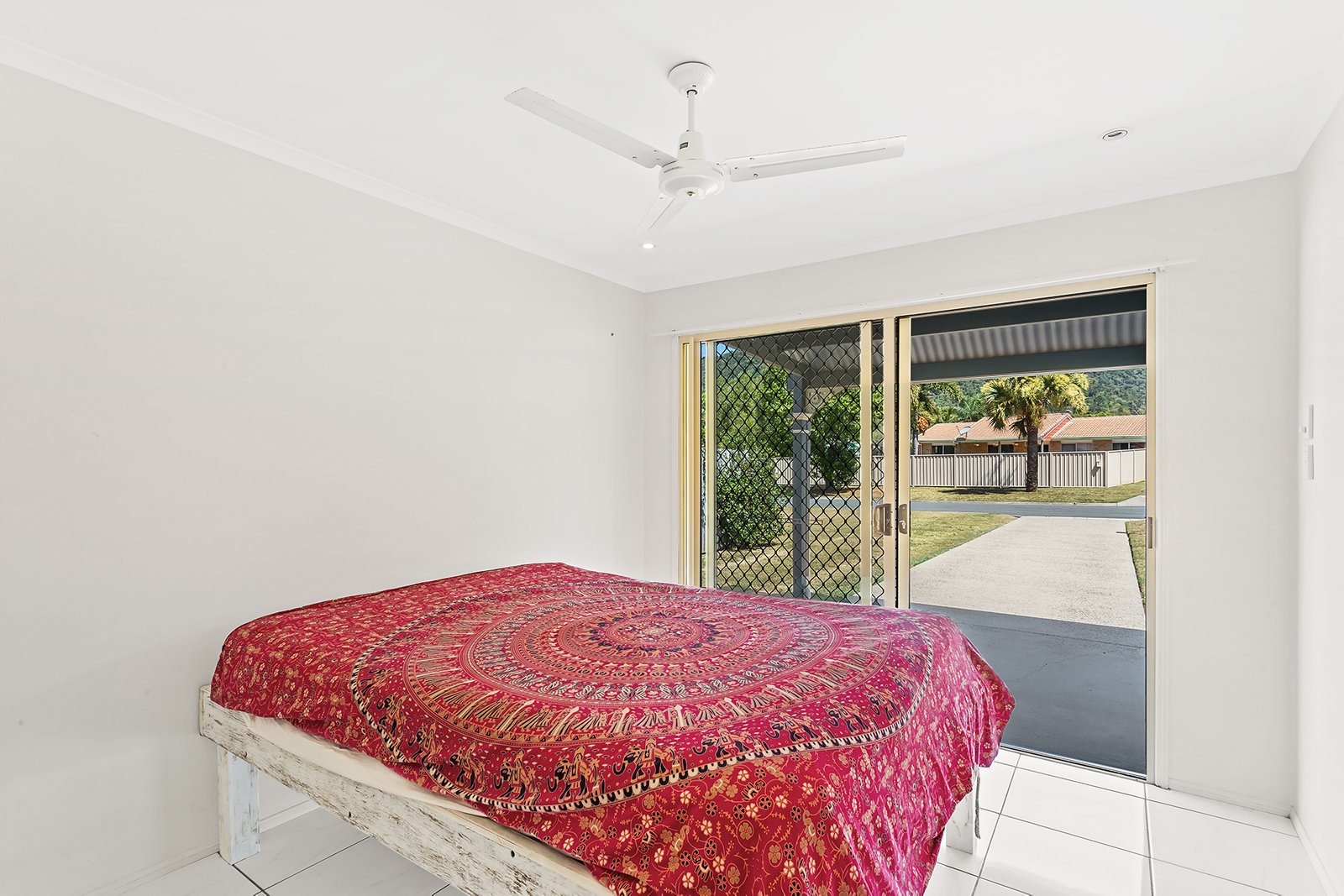 4 Catherine Crescent JUBILEE POCKET 9