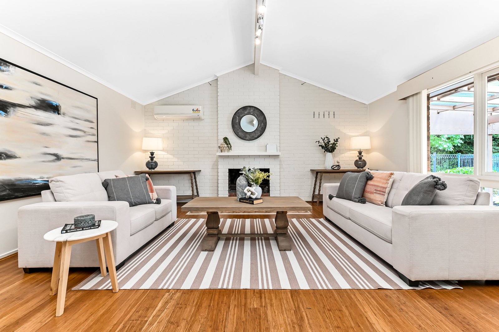 Gallery: 4 Cawley Court