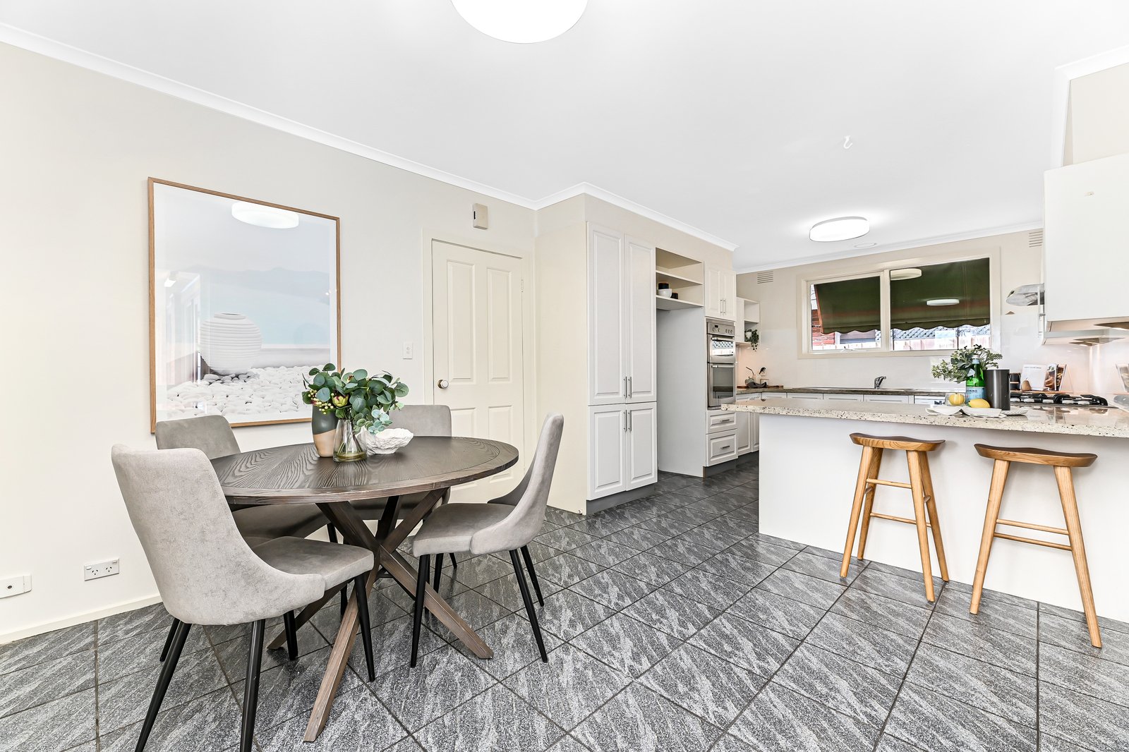 Gallery: 4 Cawley Court