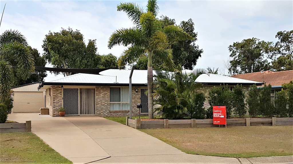 4 Cedar Crescent KAWUNGAN 1