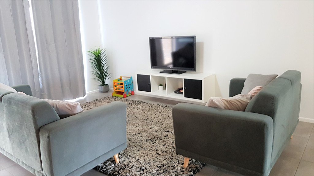 4 Cedar Crescent KAWUNGAN 4