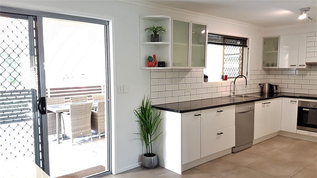 4 Cedar Crescent KAWUNGAN 7