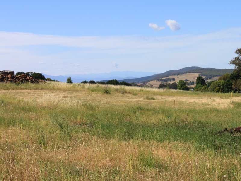 4 Chaffey Close TUMBARUMBA 1
