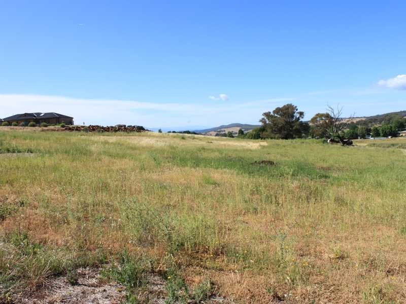 4 Chaffey Close TUMBARUMBA 2