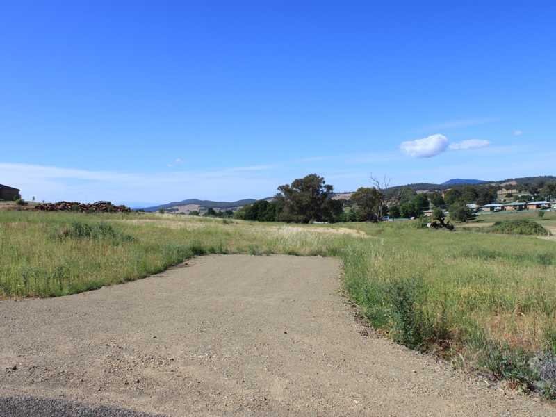 4 Chaffey Close TUMBARUMBA 4