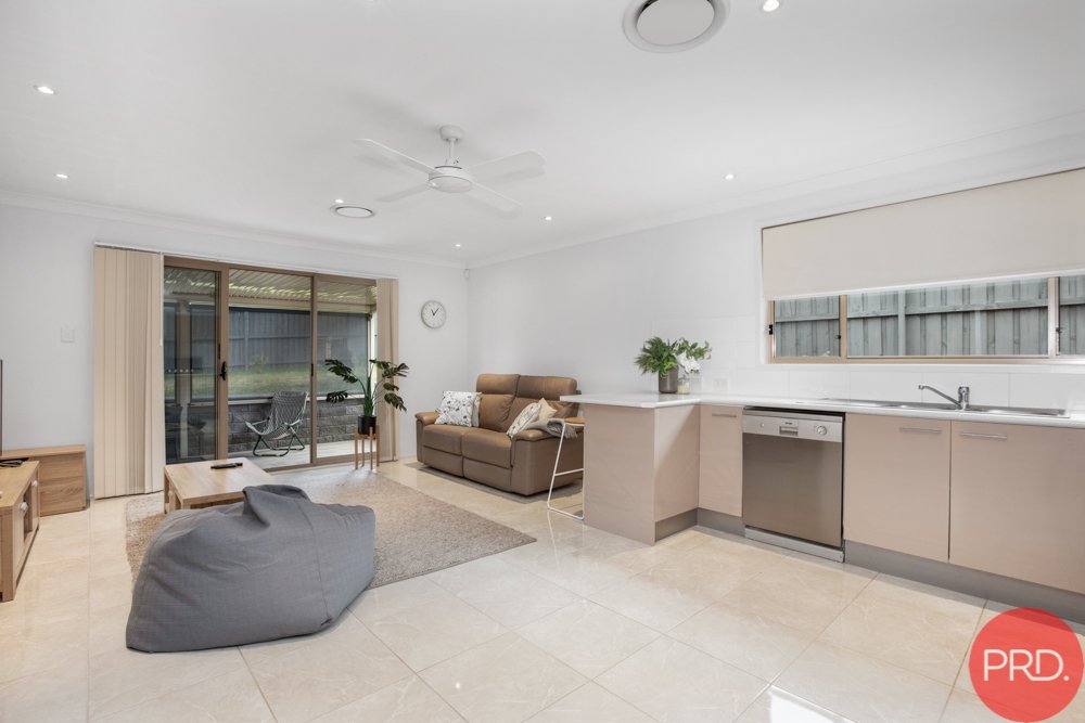 4 Champion Crescent GILLIESTON HEIGHTS 6