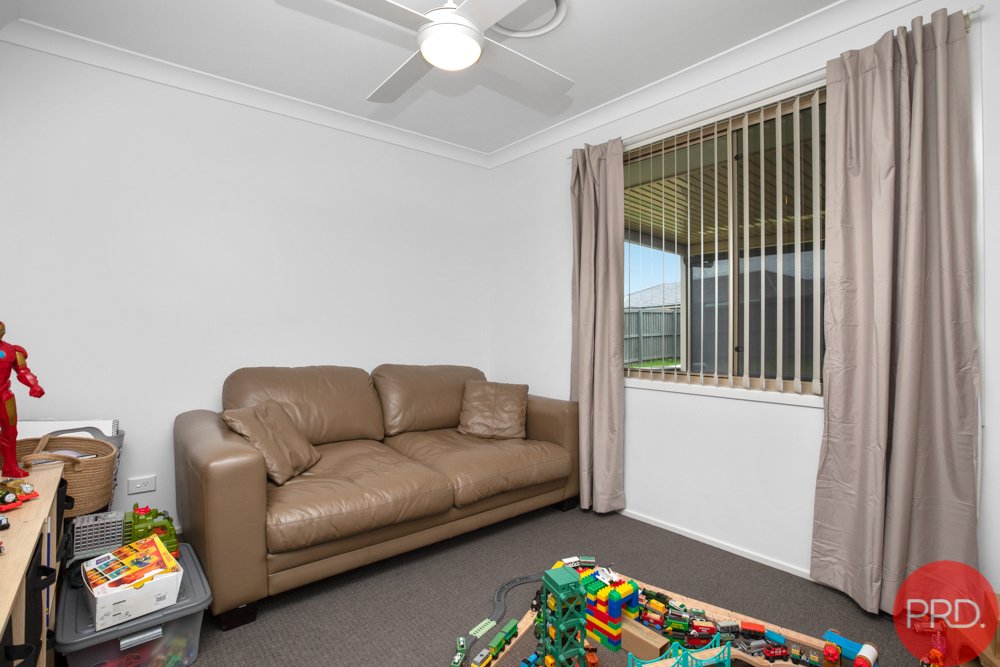 4 Champion Crescent GILLIESTON HEIGHTS 10