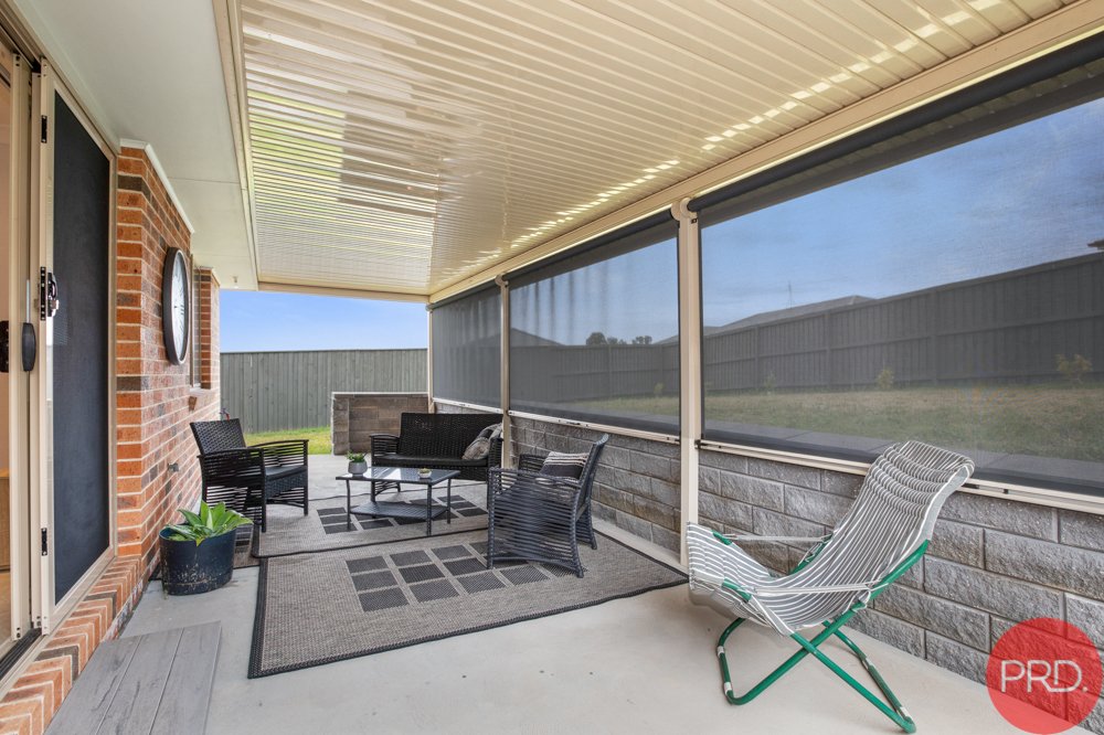 4 Champion Crescent GILLIESTON HEIGHTS 12
