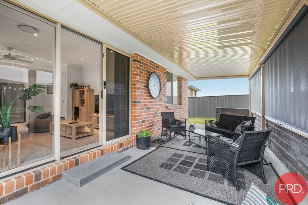 4 Champion Crescent GILLIESTON HEIGHTS 13