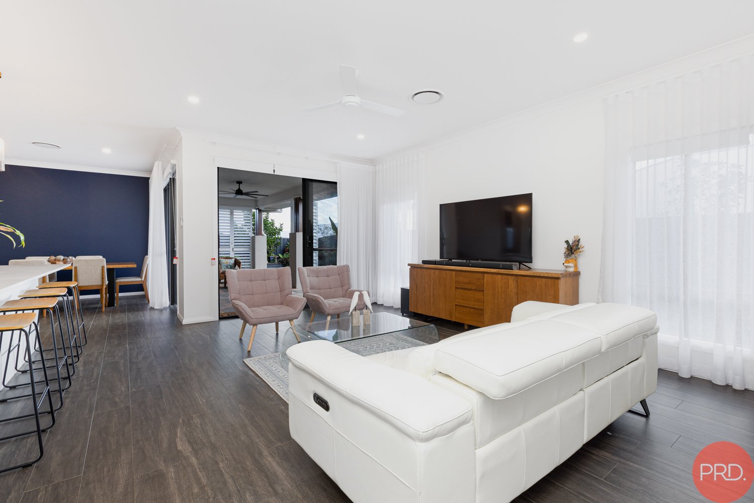 4 Charbray Street LOCHINVAR 8
