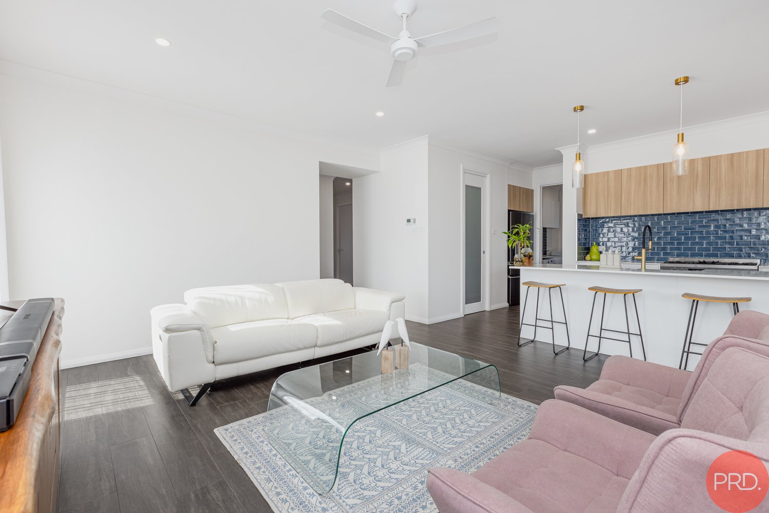 4 Charbray Street LOCHINVAR 11