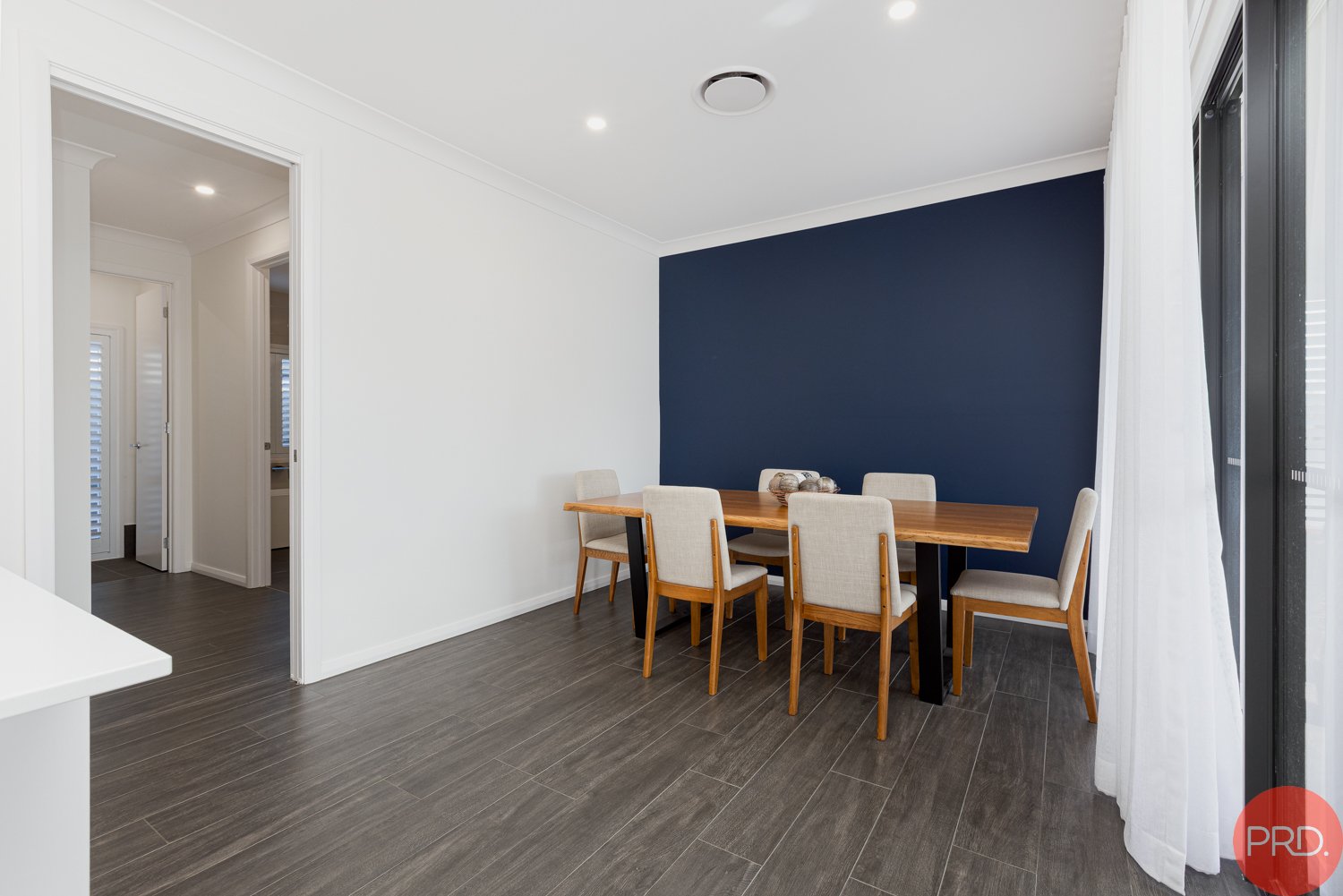 4 Charbray Street LOCHINVAR 12