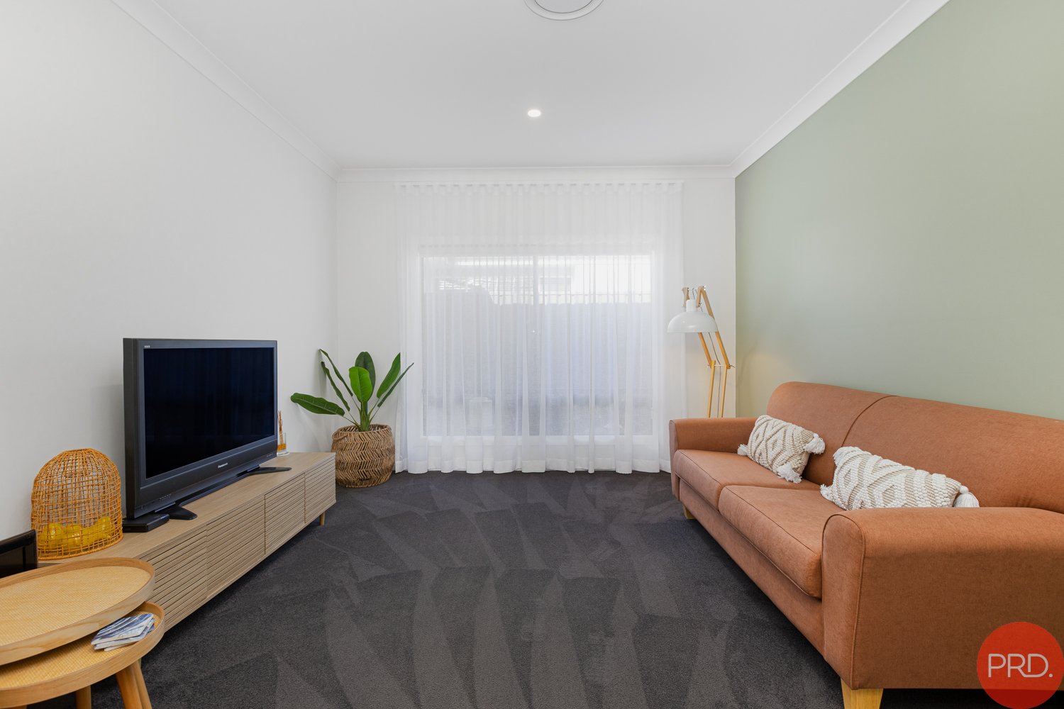 4 Charbray Street LOCHINVAR 17