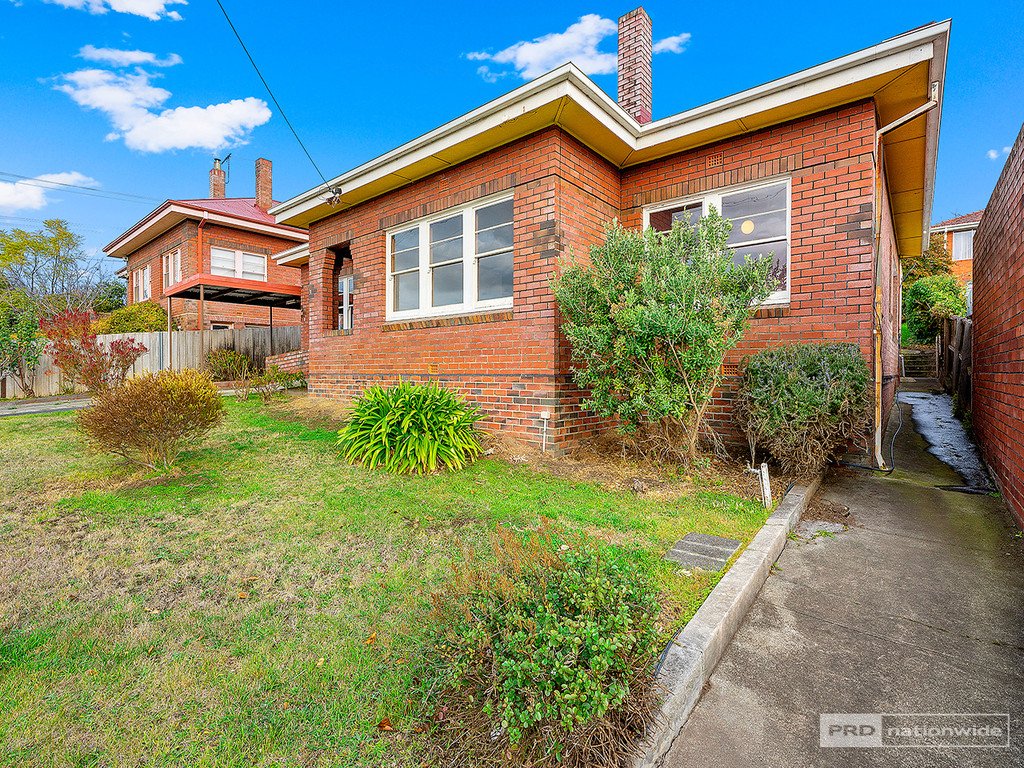 4 Charles Street MOONAH 17