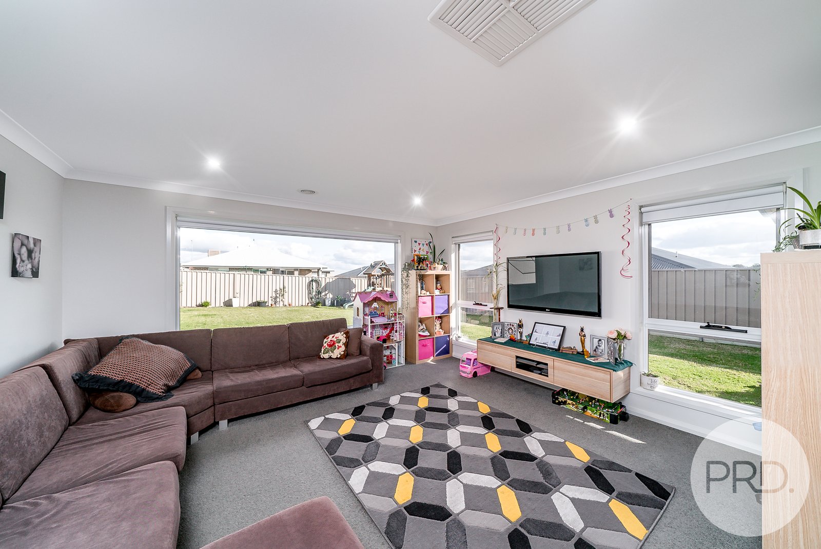 4 Charlton Street BOOROOMA 5