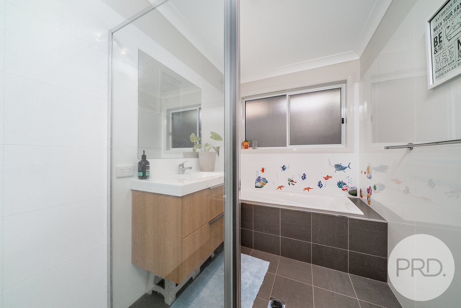 4 Charlton Street BOOROOMA 12