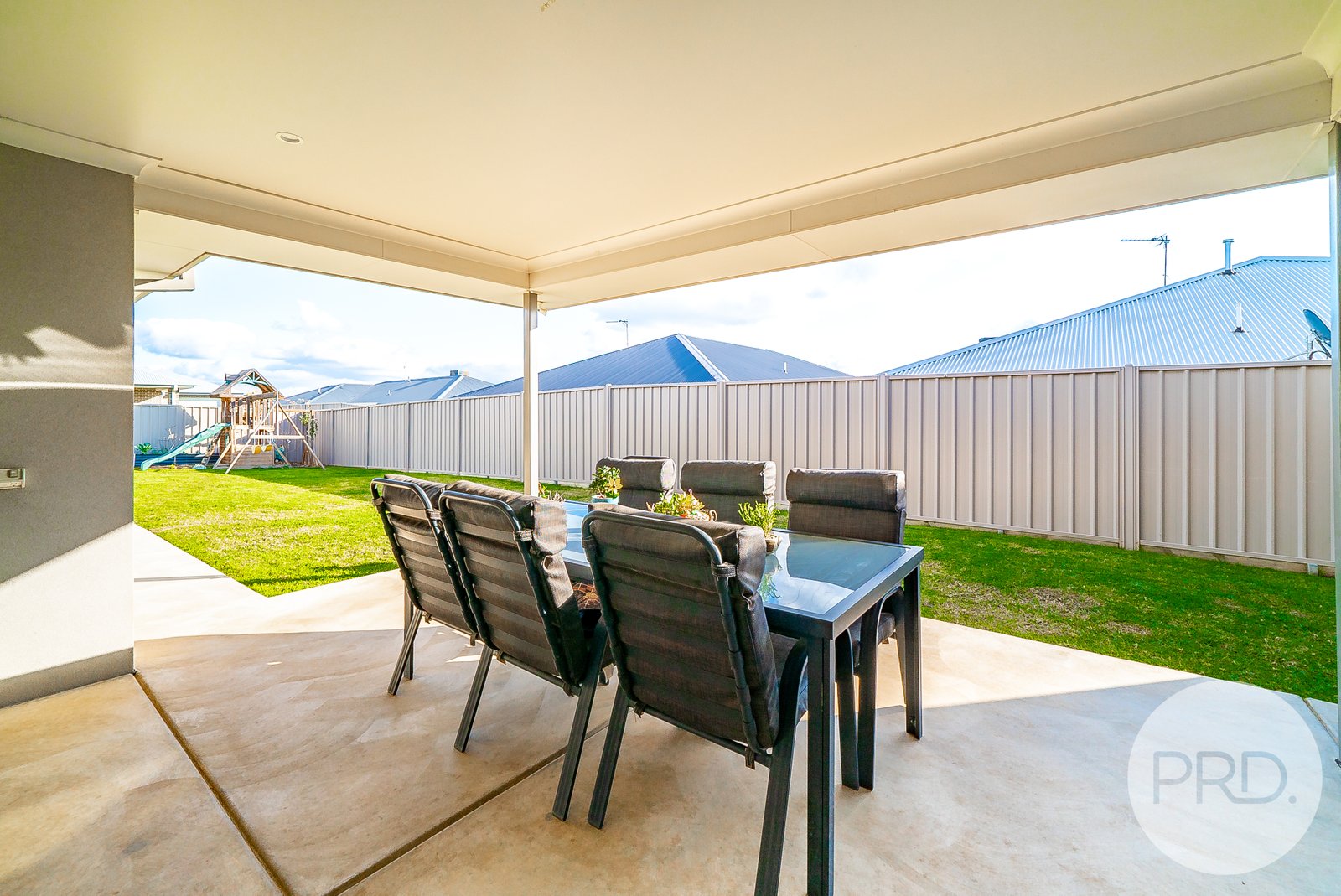 4 Charlton Street BOOROOMA 14