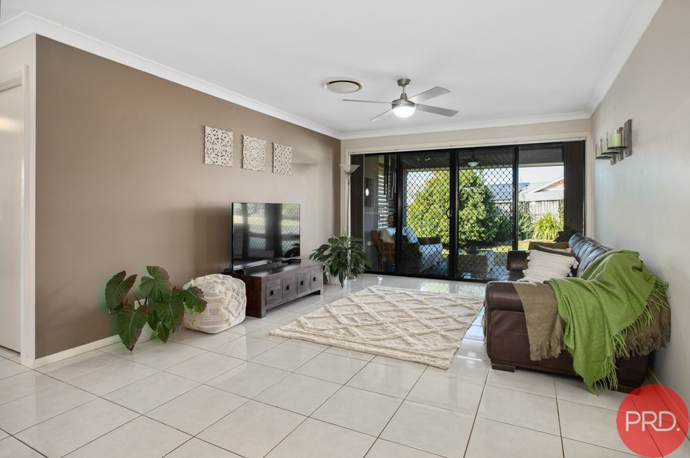 4 Chester Place RAWORTH 4