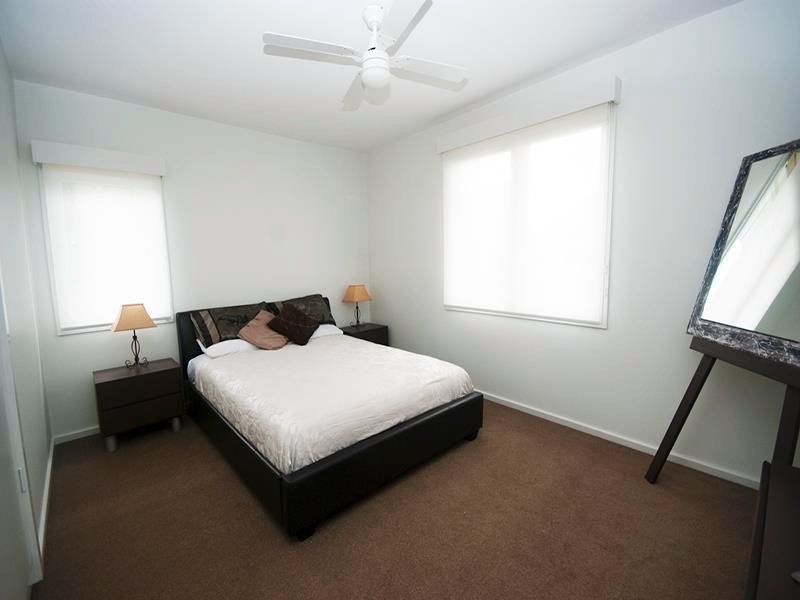 4 Chifley Crescent KOORINGAL 3