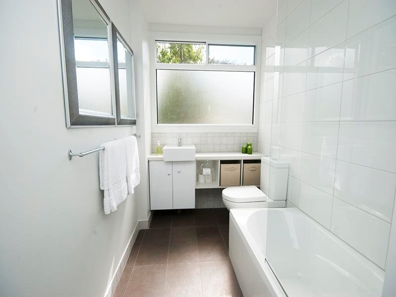 4 Chifley Crescent KOORINGAL 6