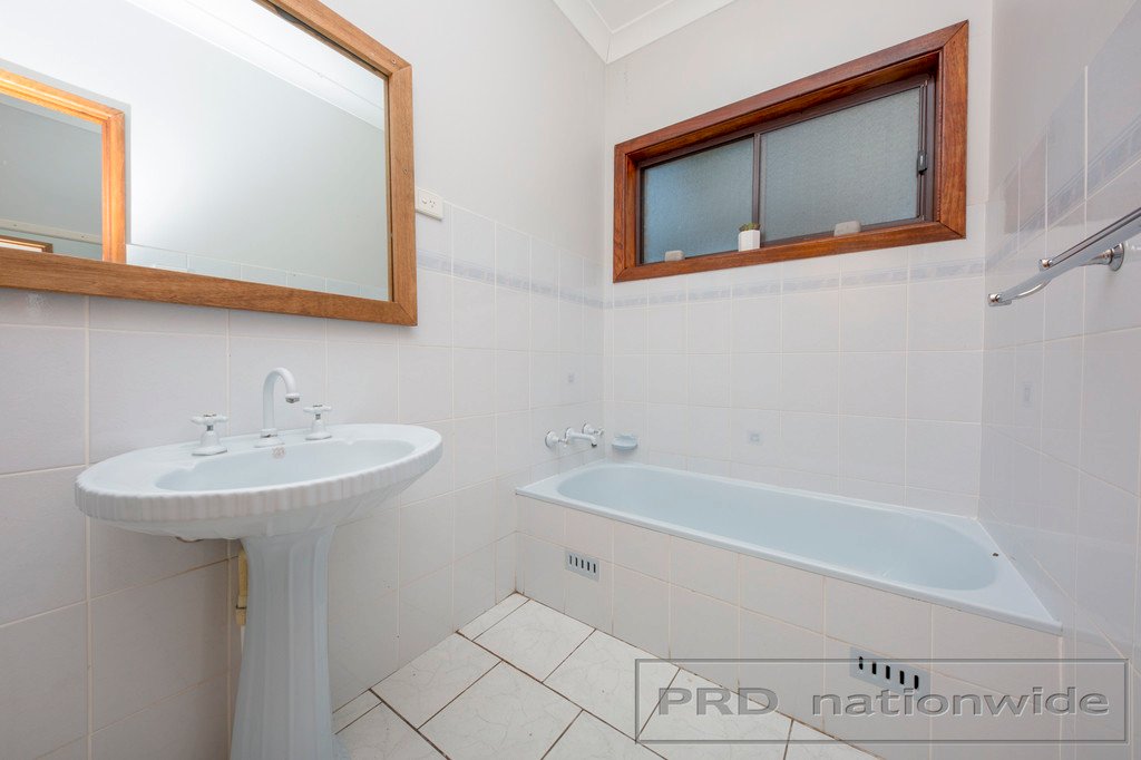 4 Church St  BRANXTON 18