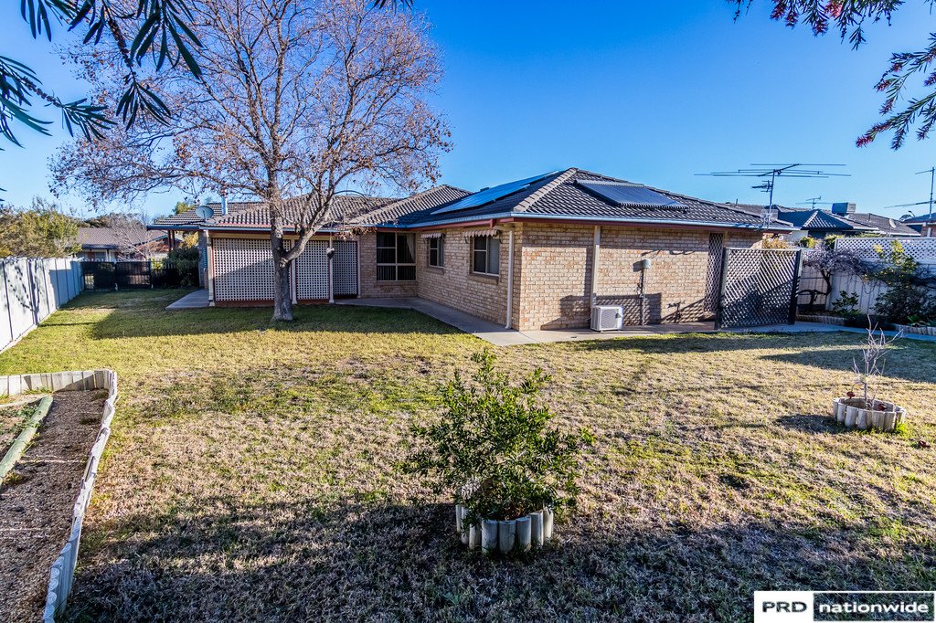 4 Clancy Court TAMWORTH 21
