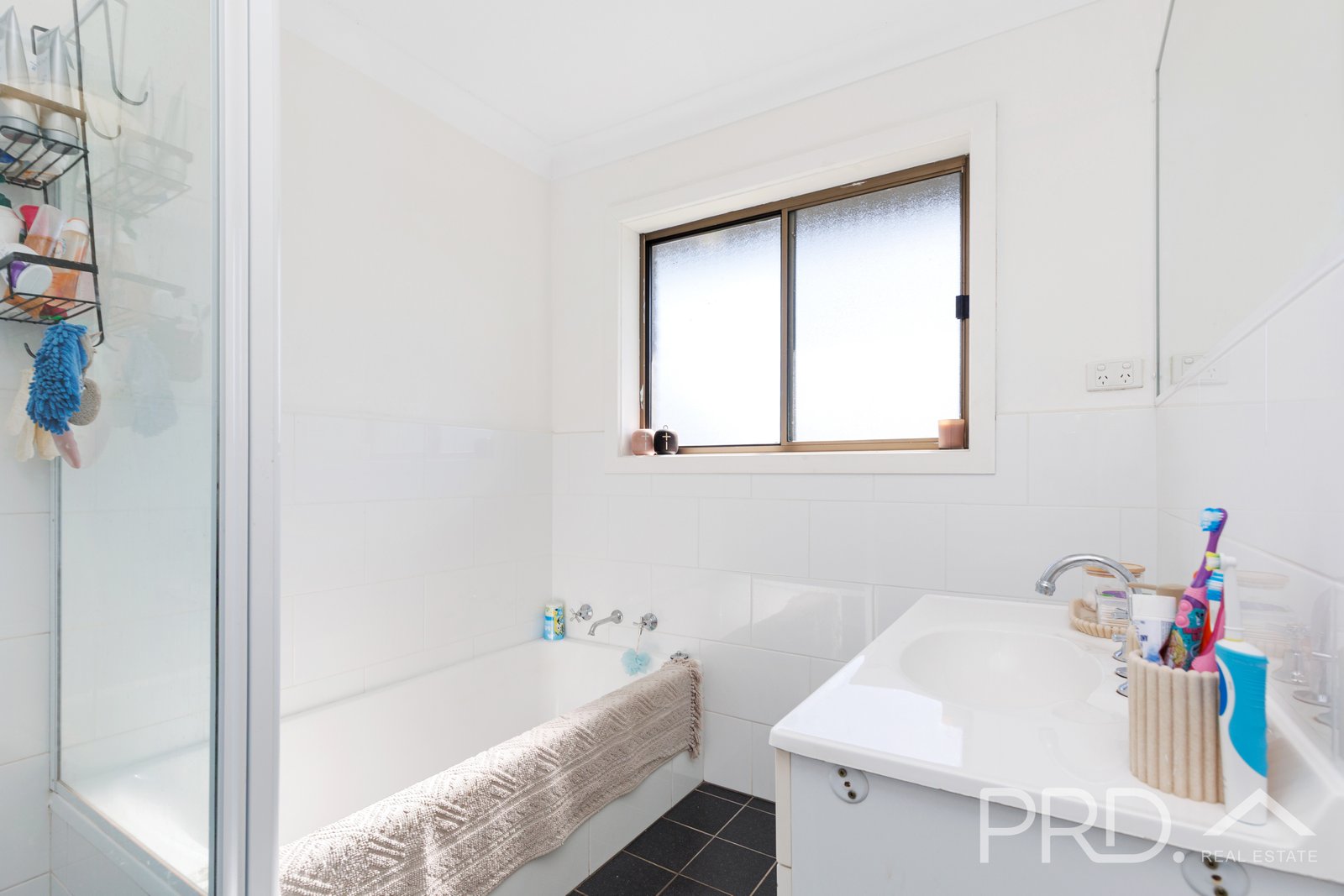 4 Clarence Street TUMUT 8