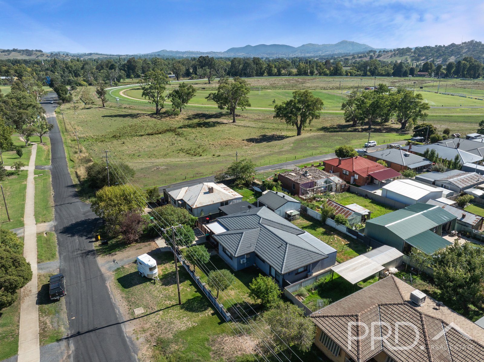 4 Clarence Street TUMUT 17