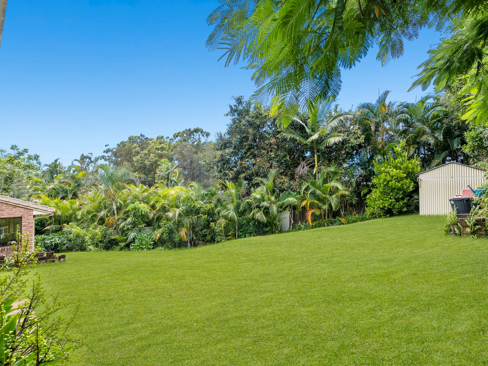 4 Claudia Court CURRUMBIN WATERS 8