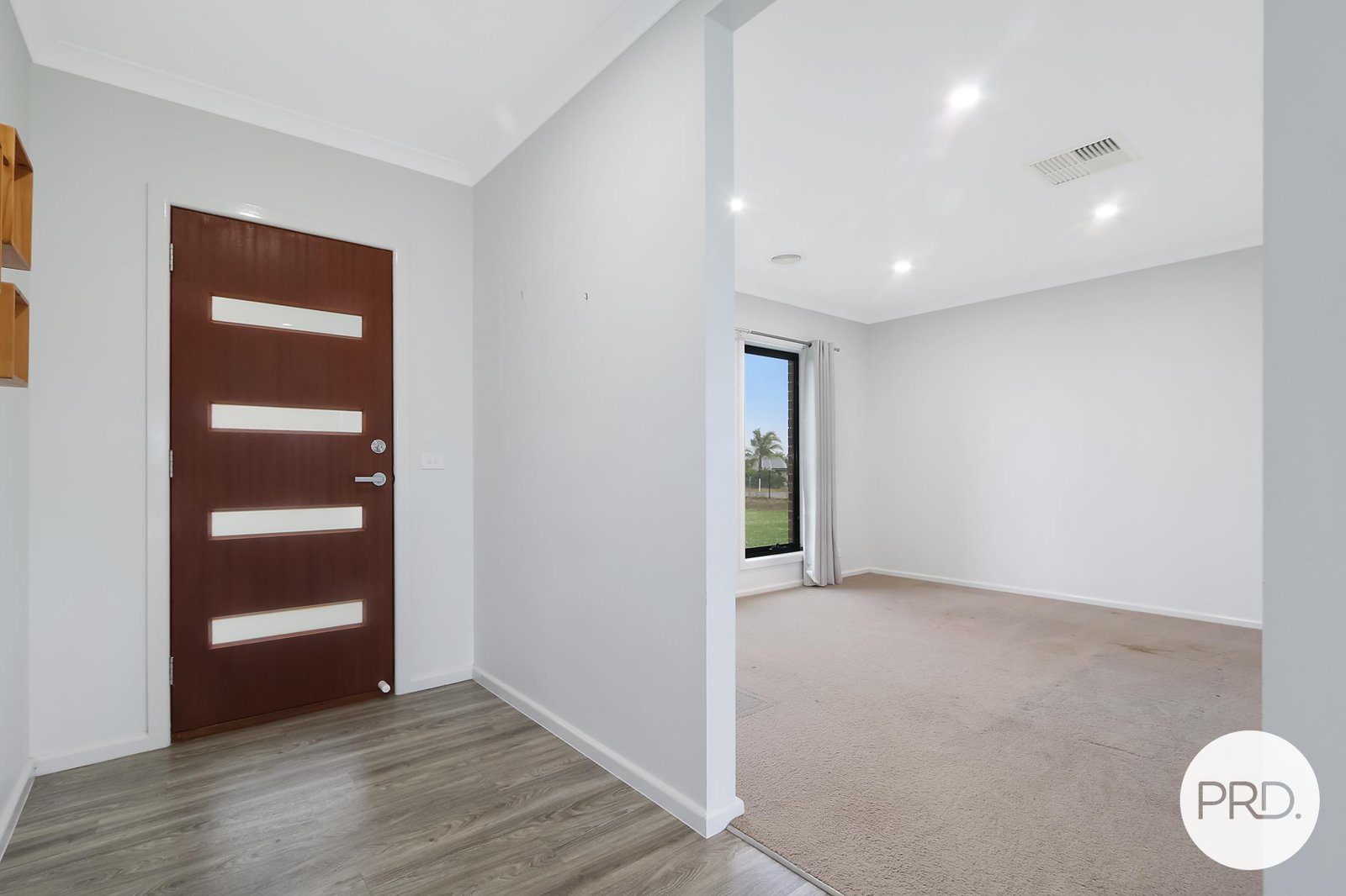 4 Clive Court TABLE TOP 4