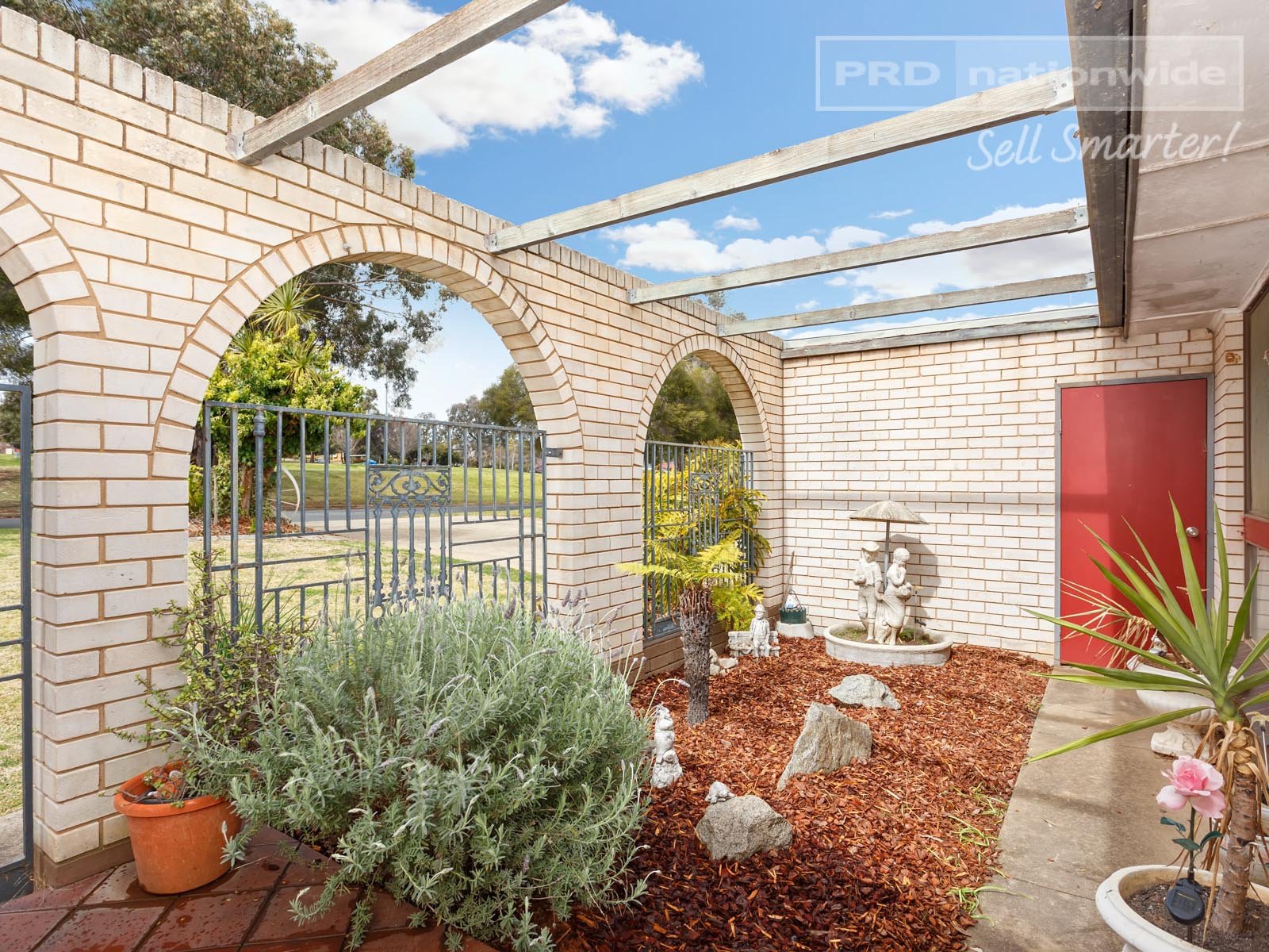 4 Cobb Street TOLLAND 5