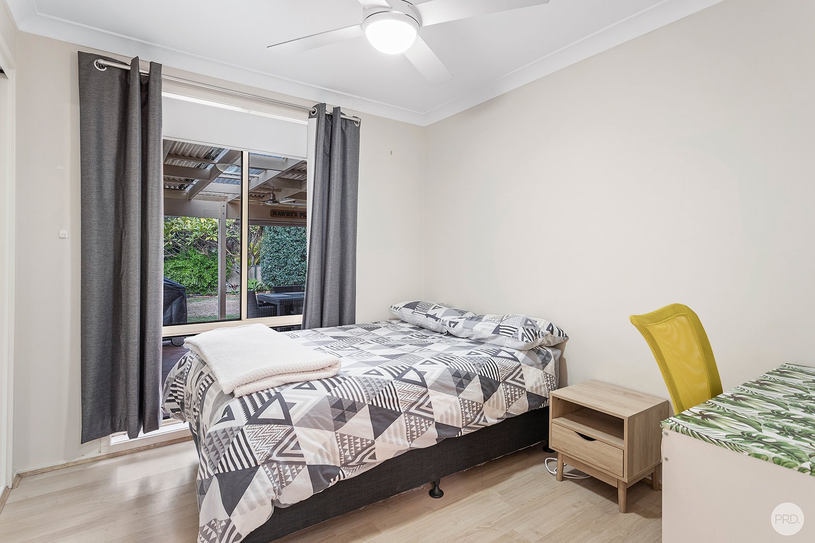 4 Colde Close ANNA BAY 15