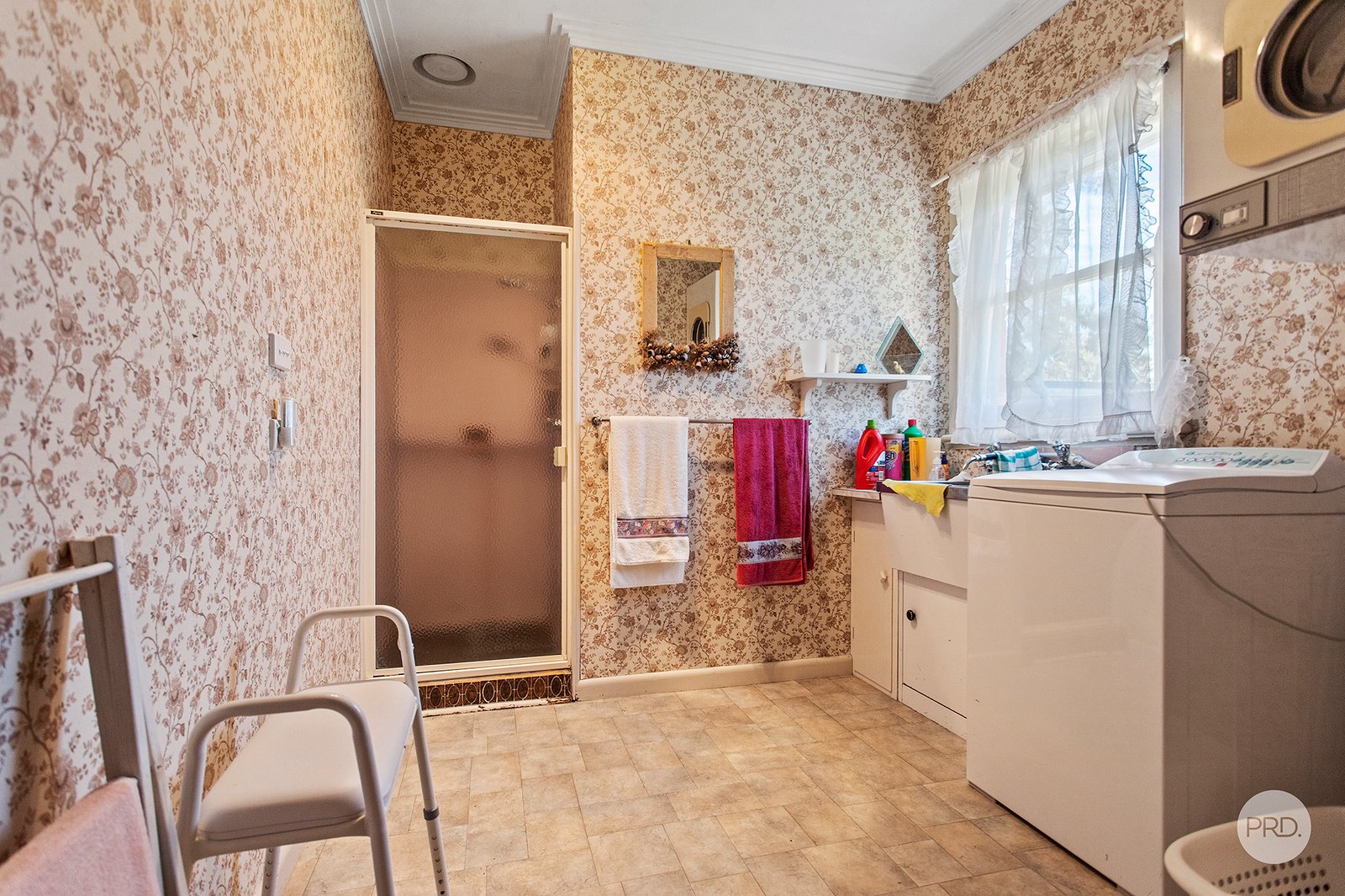 4 College Crescent FLORA HILL 9