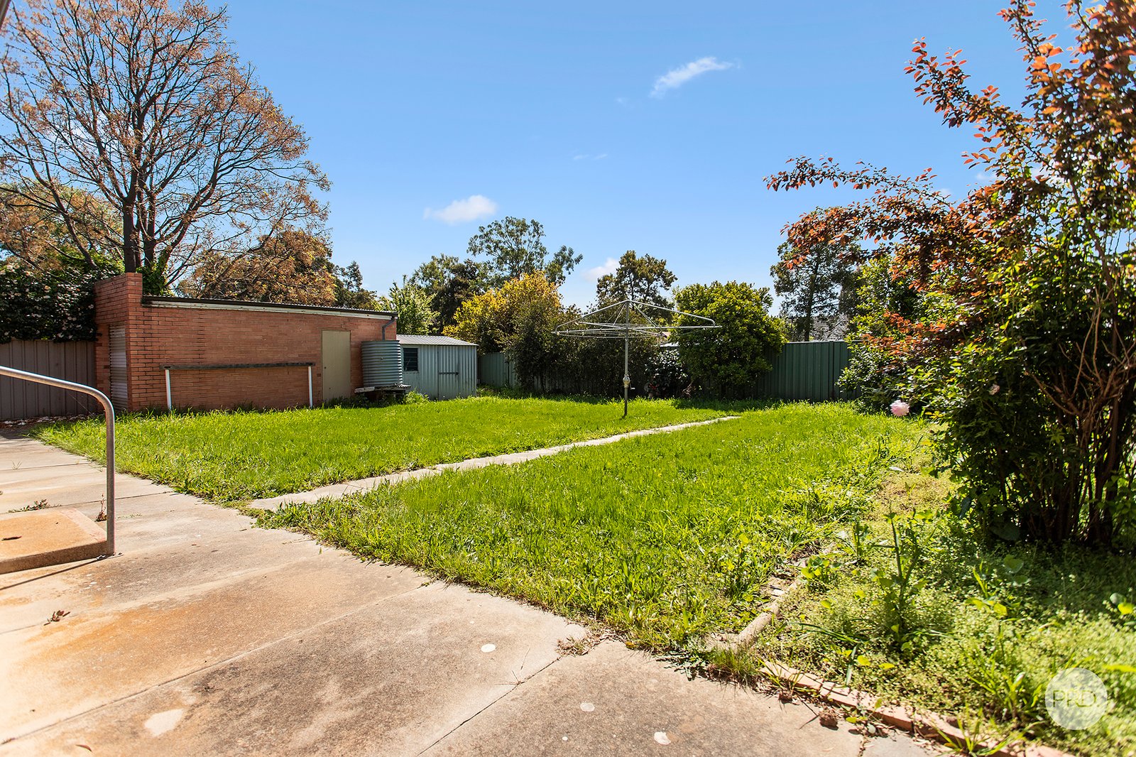 4 College Crescent FLORA HILL 10