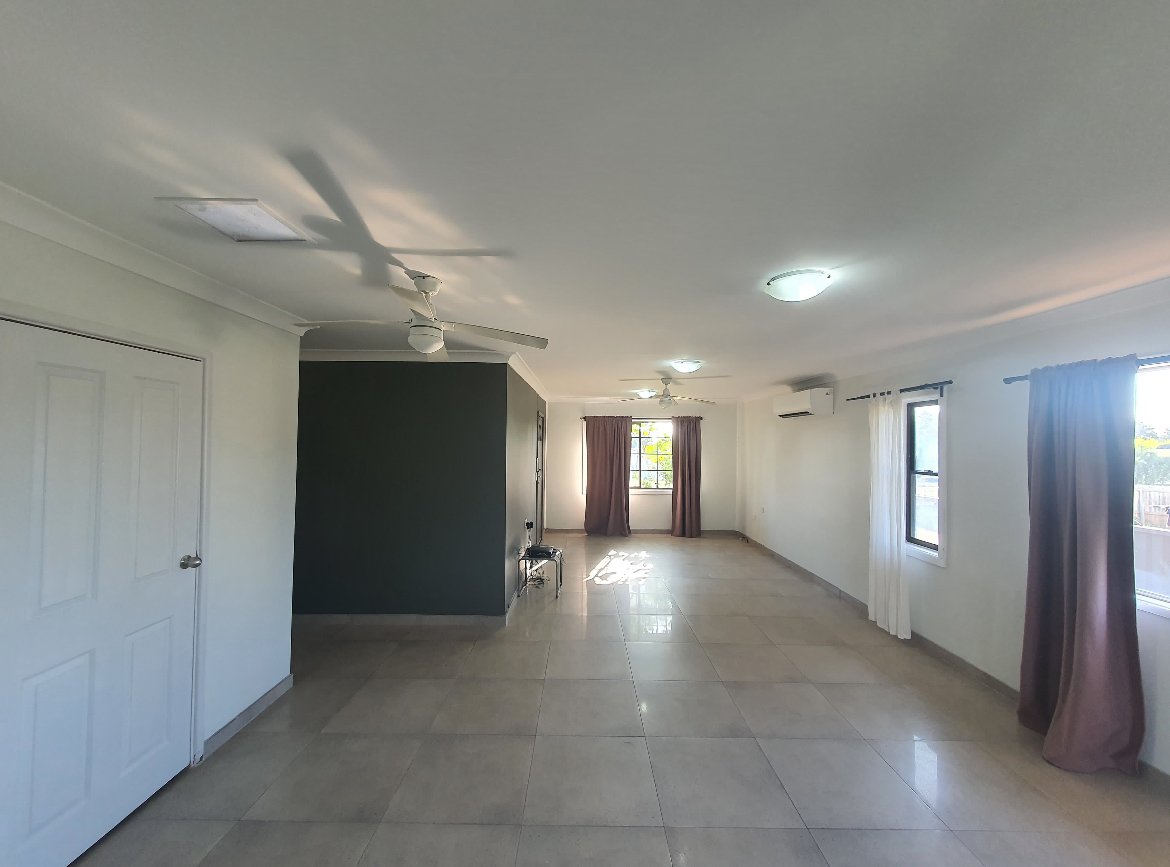 4 Collins Avenue LURNEA 2