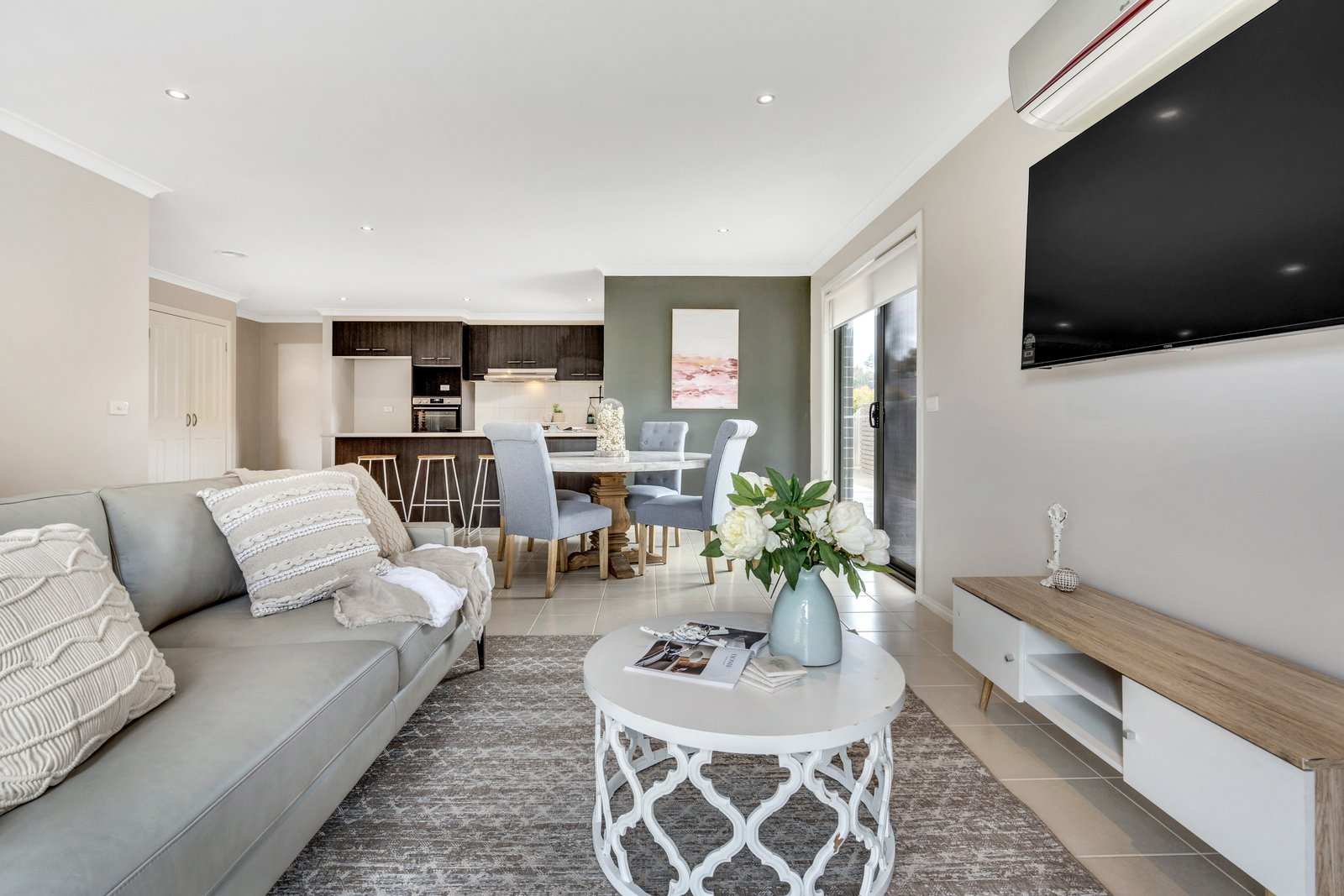 Real Estate and Property in 4 Colwyn Court, New Gisborne, VIC