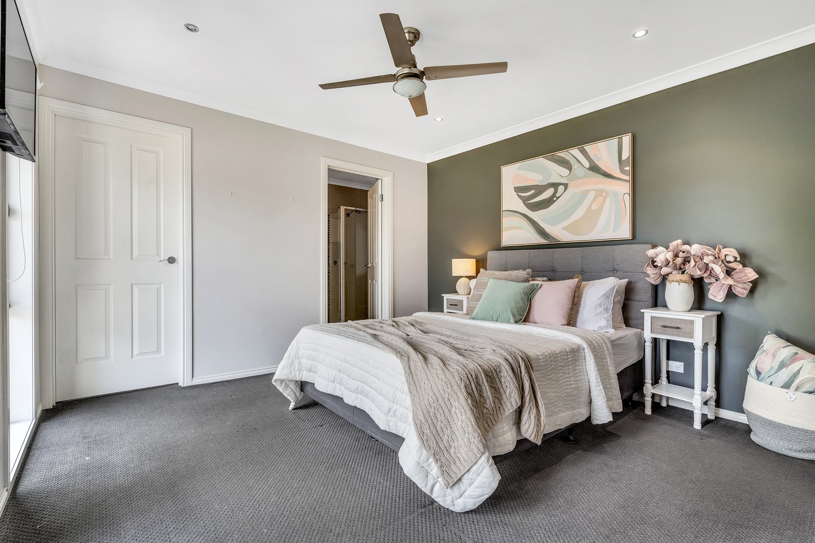 Real Estate and Property in 4 Colwyn Court, New Gisborne, VIC