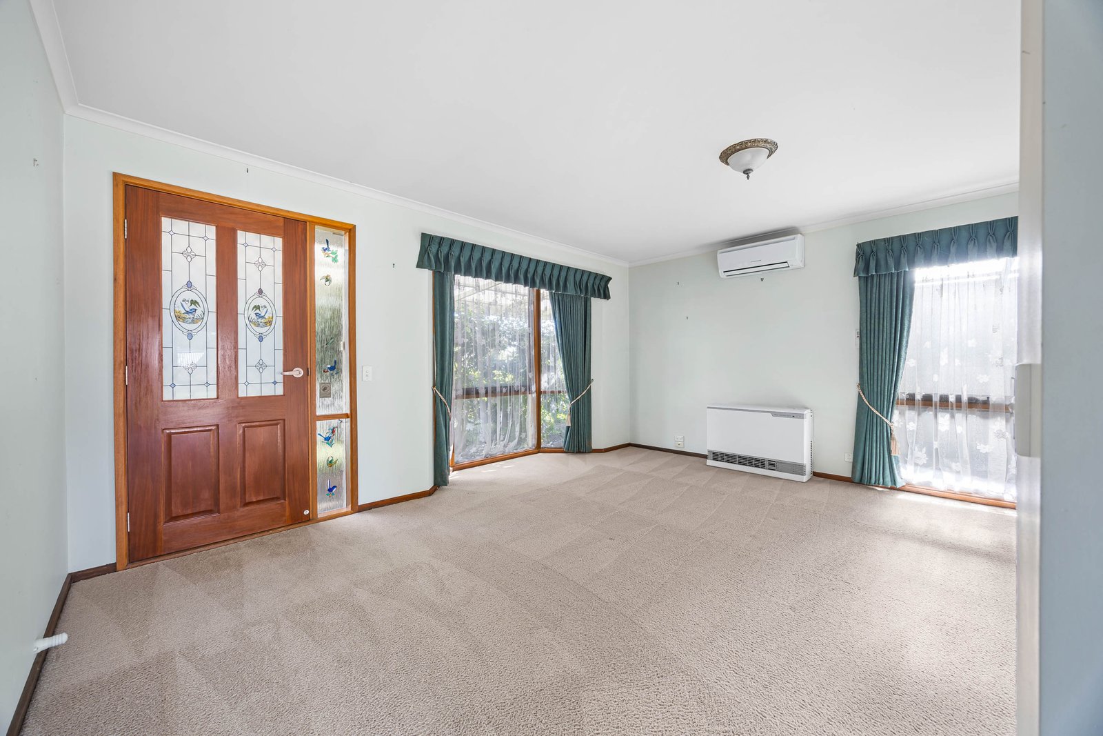 Gallery: 4 Cook Close