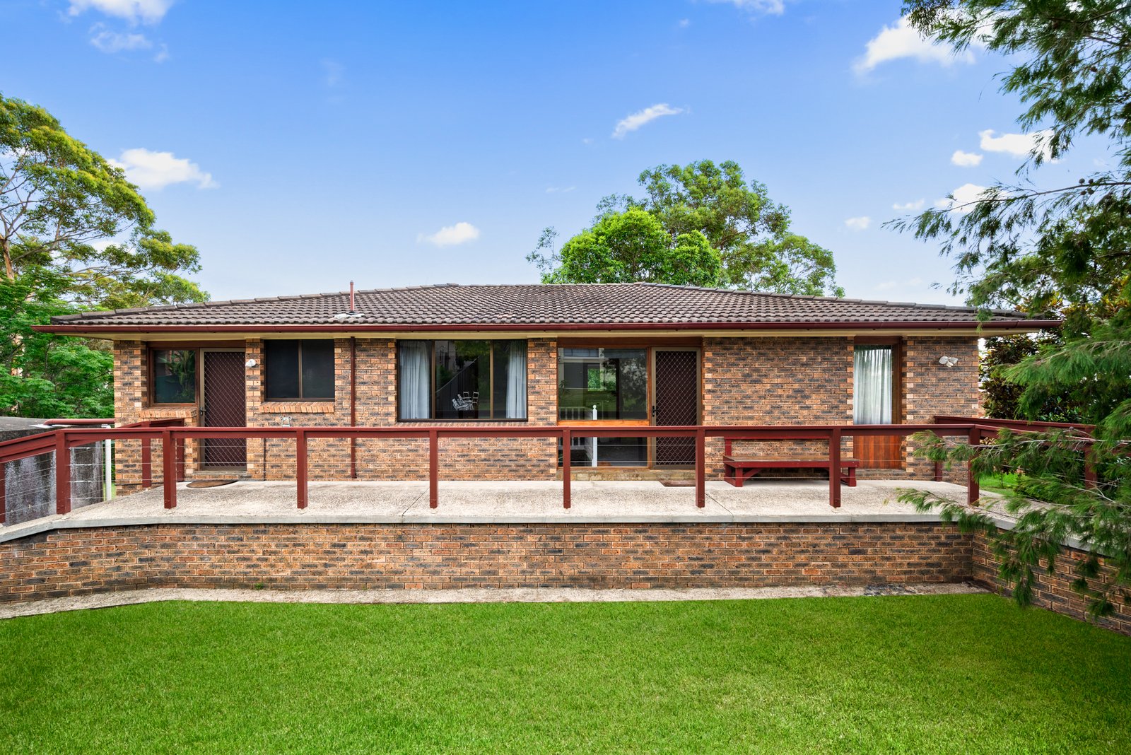 4 Cooroy Crescent YELLOW ROCK 3