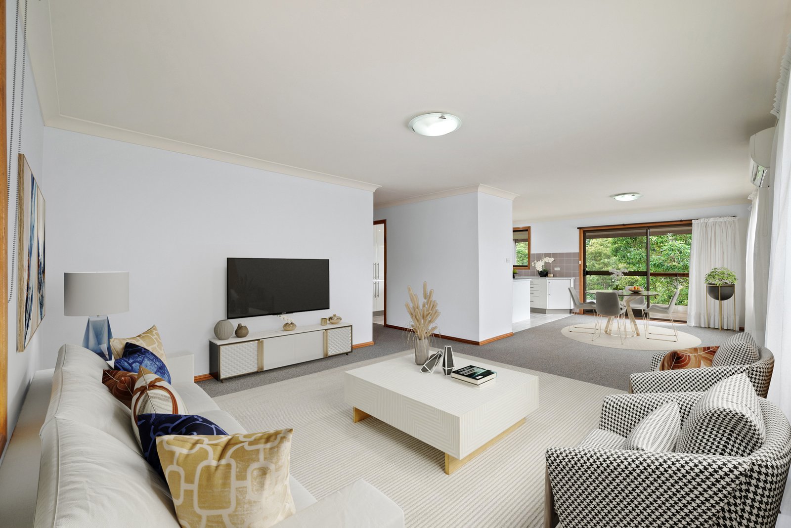 4 Cooroy Crescent YELLOW ROCK 5