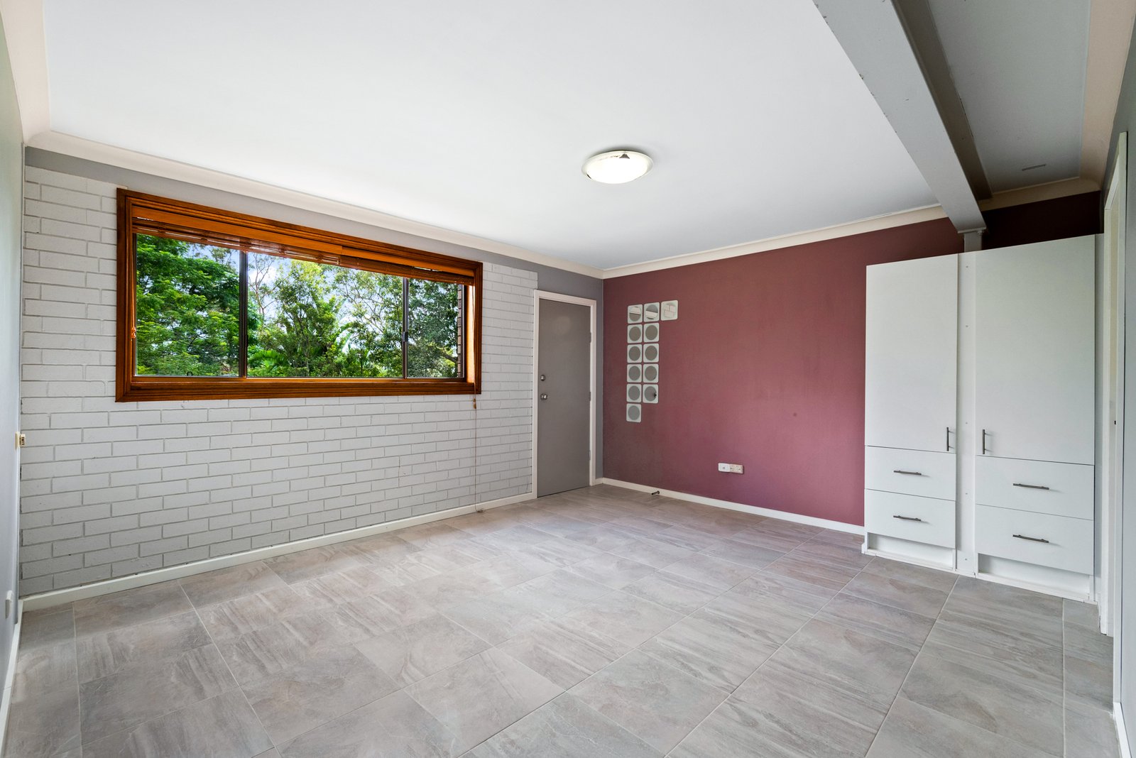 4 Cooroy Crescent YELLOW ROCK 10