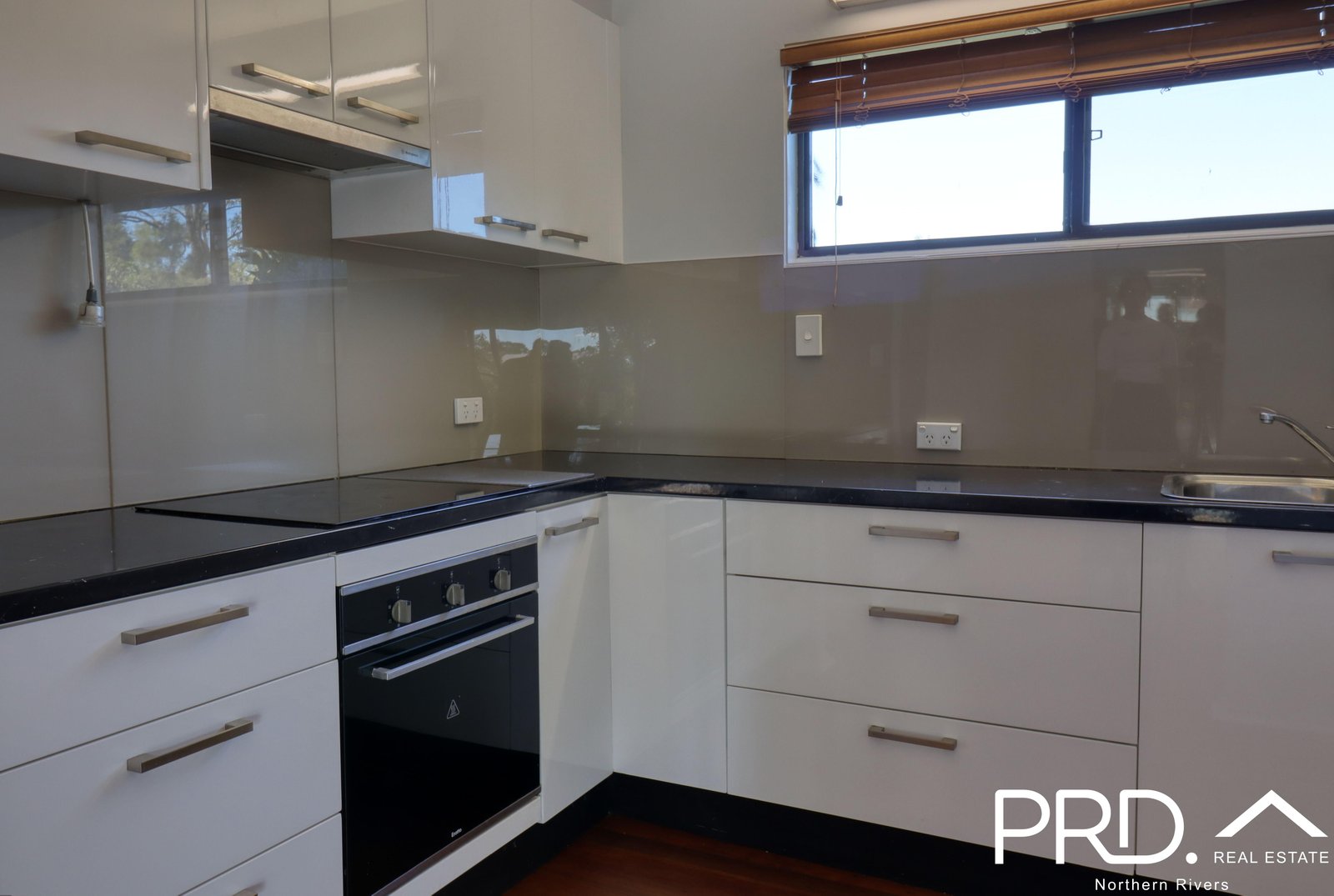 4 Cope Street CASINO 19