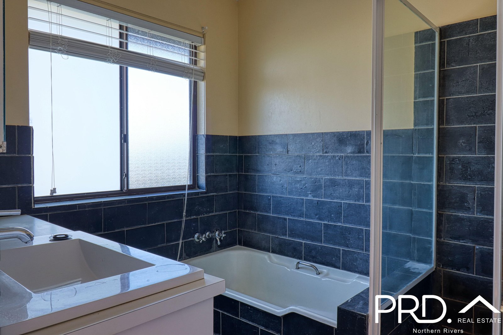 4 Cope Street CASINO 12