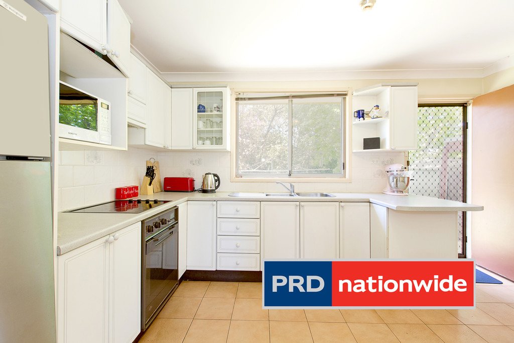 4 Corbin Avenue SOUTH PENRITH 2