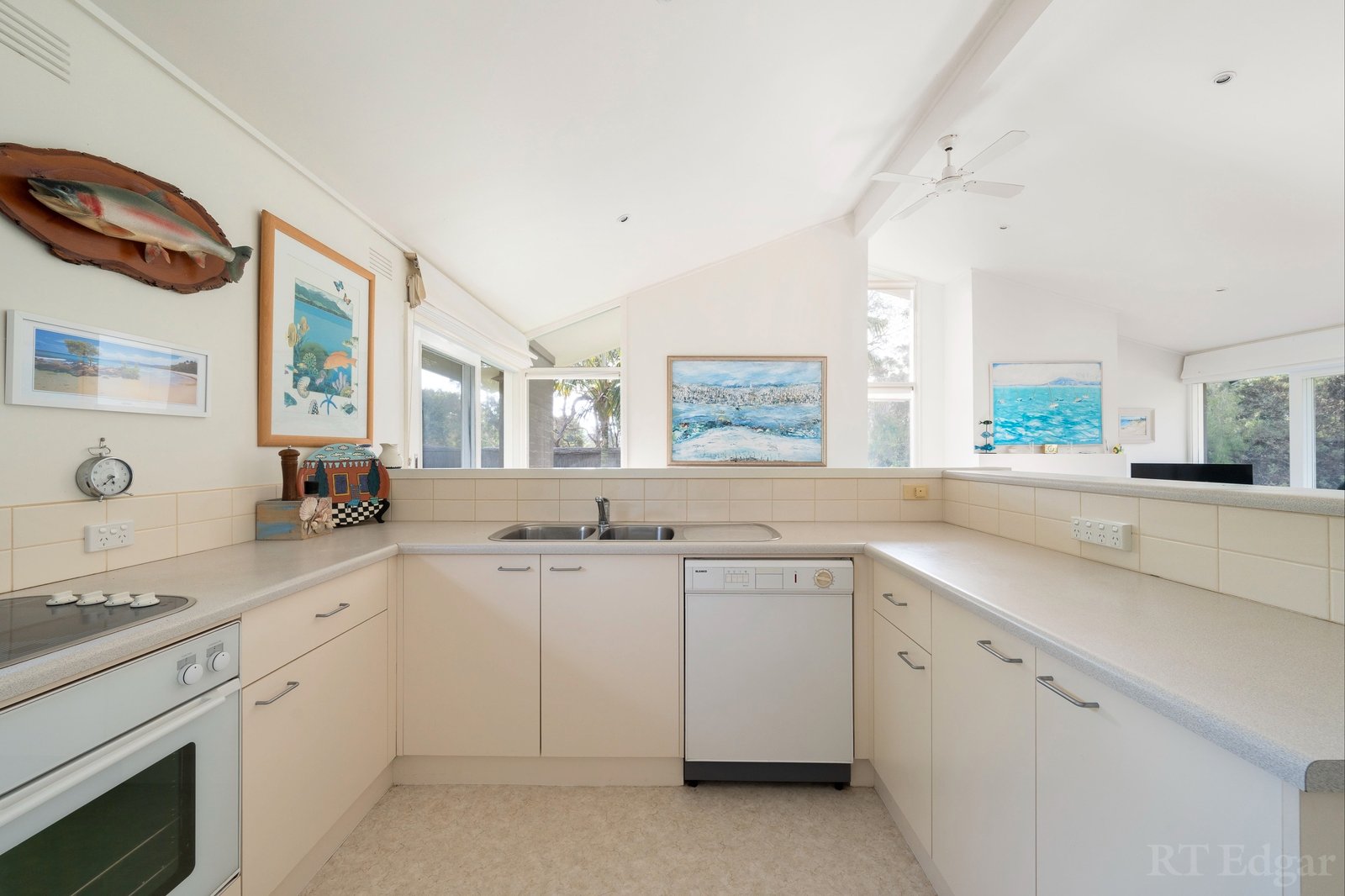 Real Estate and Property in 4 Cove Avenue, Portsea, VIC