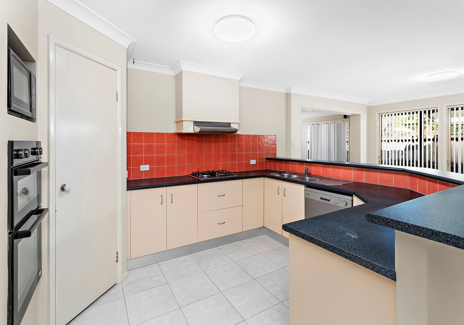4 Covington Green DAPTO 2