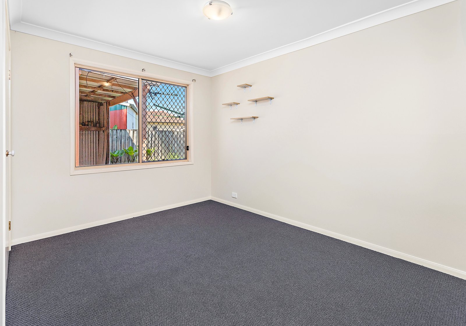 4 Covington Green DAPTO 9