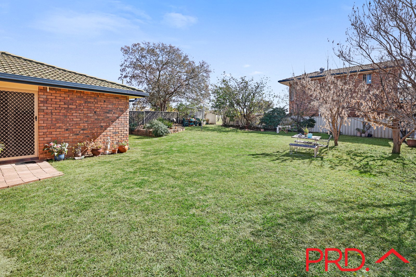 4 Craigends Place TAMWORTH 25