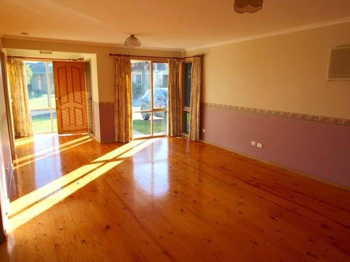Gallery: 4 Craigton Court
